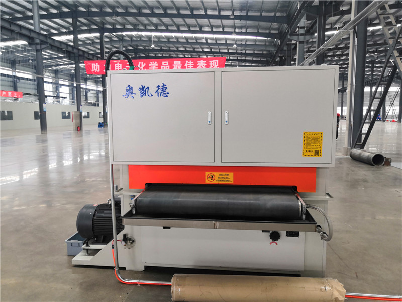 1300 不銹鋼板研磨機(jī)